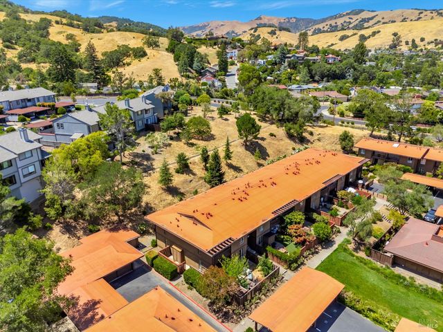 934 Lea Dr, San Rafael, CA 94903