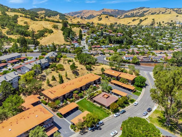 934 Lea Dr, San Rafael, CA 94903