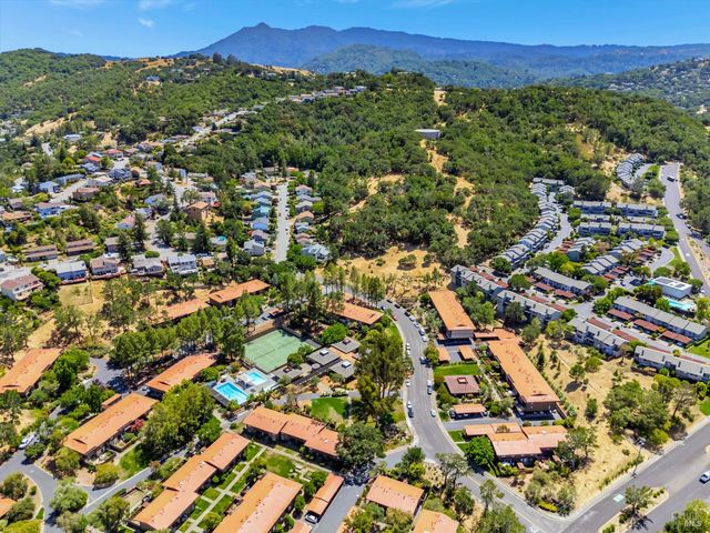 934 Lea Dr, San Rafael, CA 94903