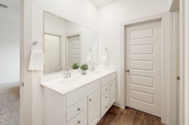 224 Lavaca River LN, Hutto, TX 78634