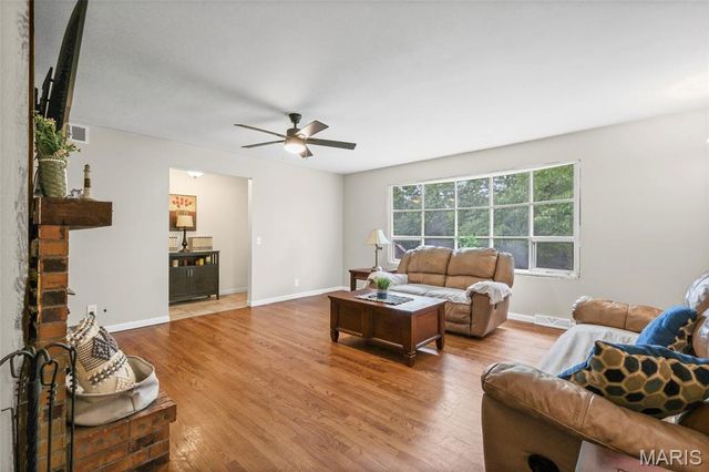 5436 Grosswiler Lane, Hillsboro, MO 63050