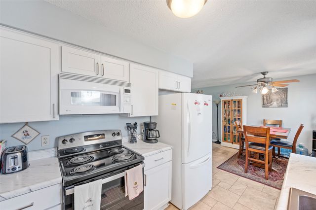 613 NE 7th Street, Grimes, IA 50111