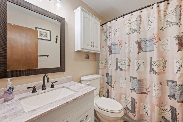 613 NE 7th Street, Grimes, IA 50111