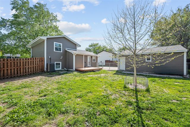 613 NE 7th Street, Grimes, IA 50111