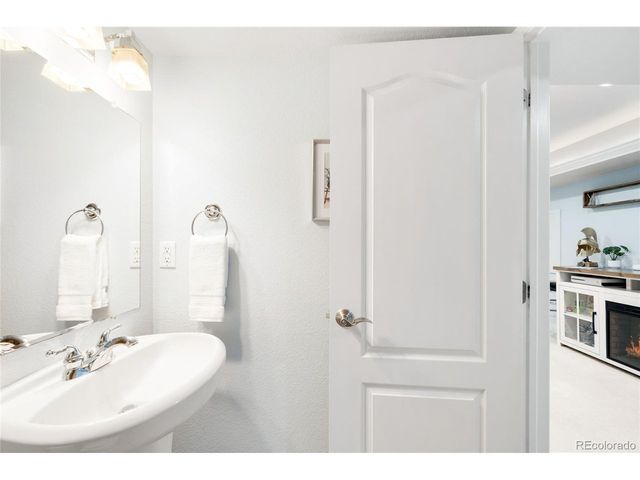 9135 E 29th Pl, Denver, CO 80238