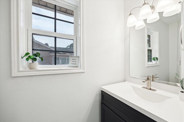 7614 Braesview Lane, Houston, TX 77071