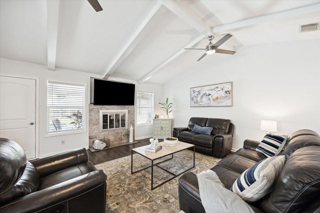 7614 Braesview Lane, Houston, TX 77071