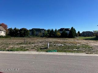 5532 Bluewater Lane, Sylvania, OH 43560