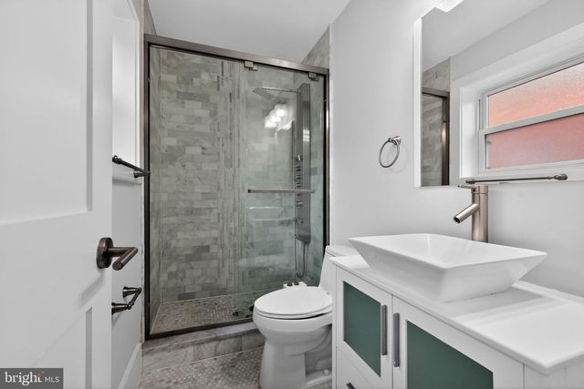 5128 H ST SE, Washington, DC 20019