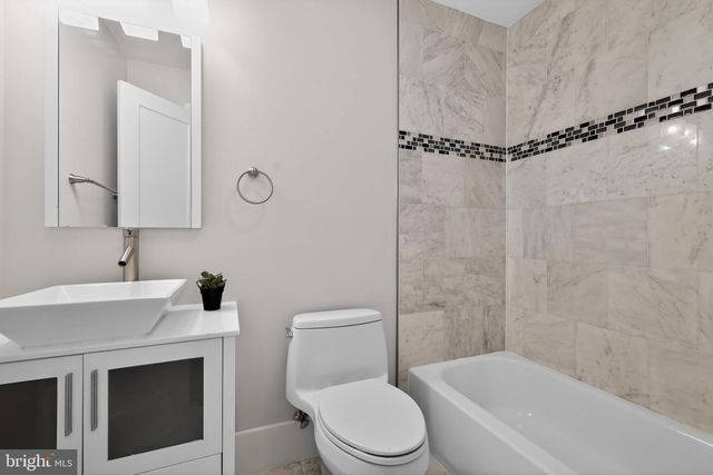 5128 H ST SE, Washington, DC 20019