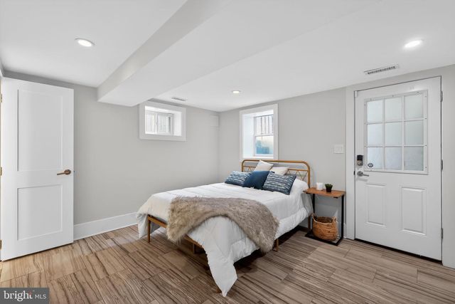 5128 H ST SE, Washington, DC 20019