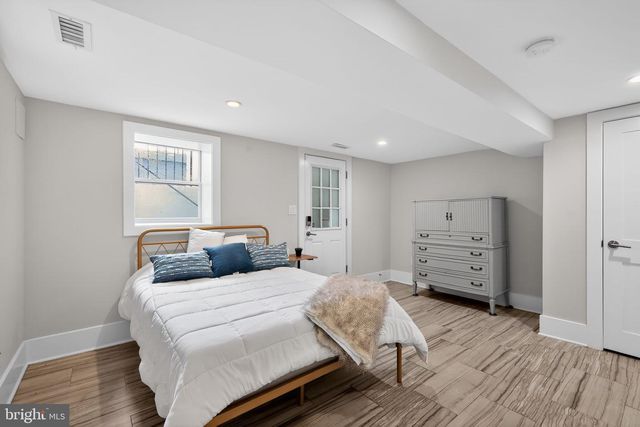 5128 H ST SE, Washington, DC 20019