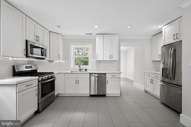 5128 H ST SE, Washington, DC 20019