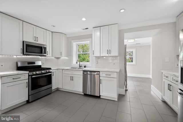 5128 H ST SE, Washington, DC 20019