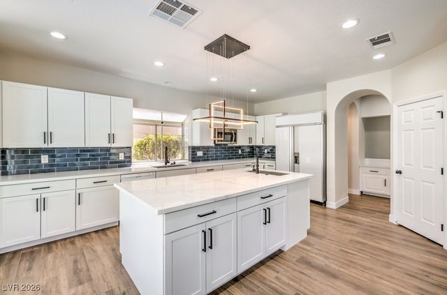 290 Francisco Street, Henderson, NV 89014