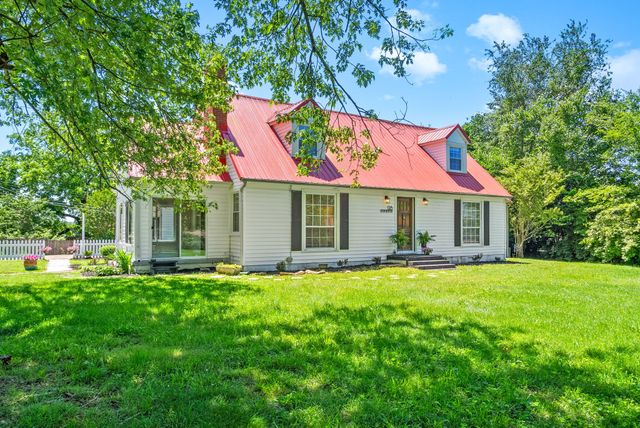 128 Hickory Grove Blvd, Clarksville, TN 37040
