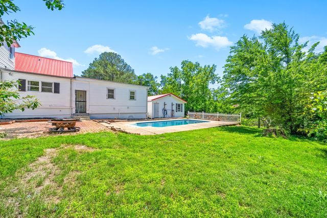 128 Hickory Grove Blvd, Clarksville, TN 37040