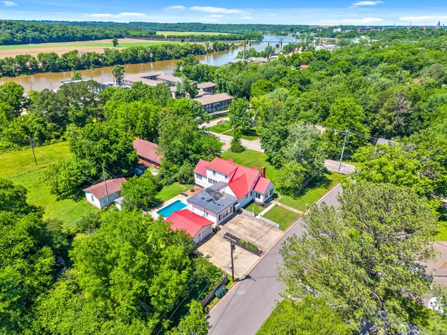 128 Hickory Grove Blvd, Clarksville, TN 37040