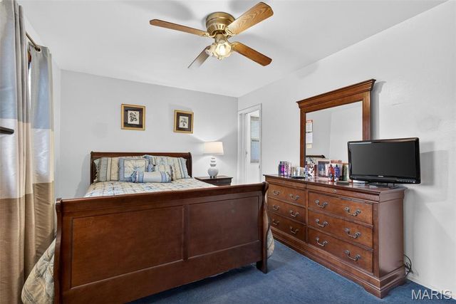 11079 Worchester Drive, St Louis, MO 63136