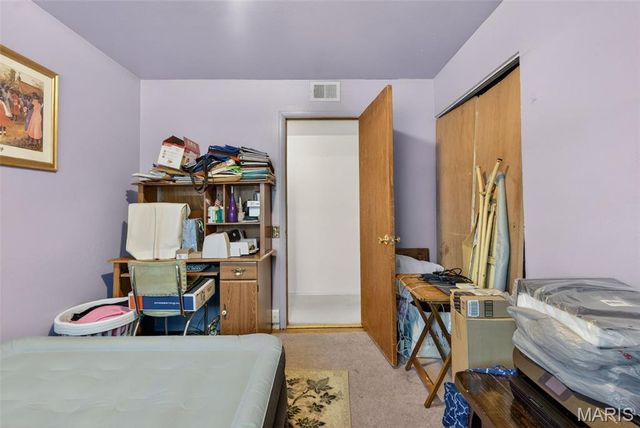 11079 Worchester Drive, St Louis, MO 63136