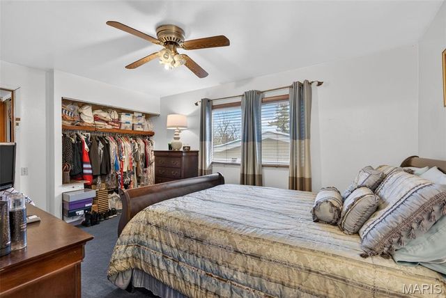 11079 Worchester Drive, St Louis, MO 63136