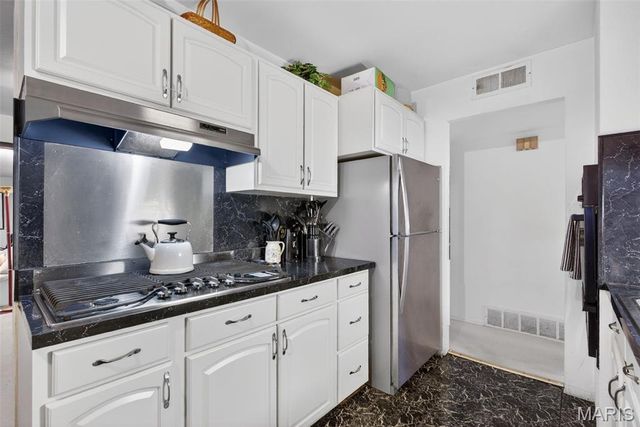 11079 Worchester Drive, St Louis, MO 63136