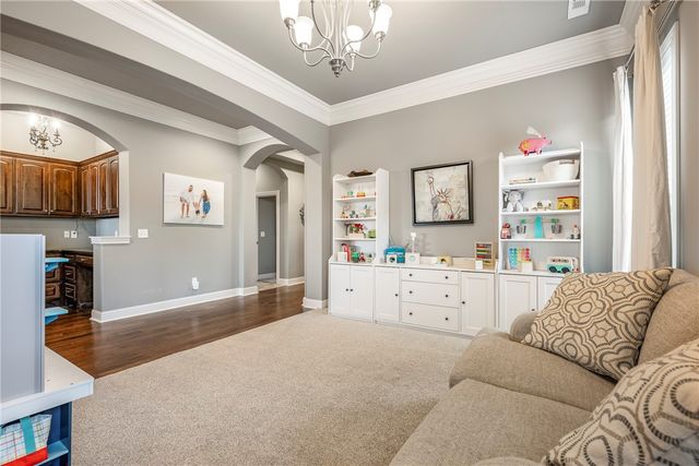 1404 SW Wisteria Avenue, Bentonville, AR 72713