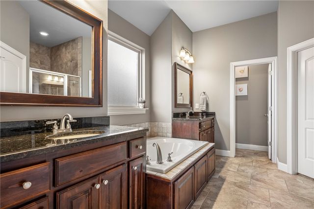 1404 SW Wisteria Avenue, Bentonville, AR 72713