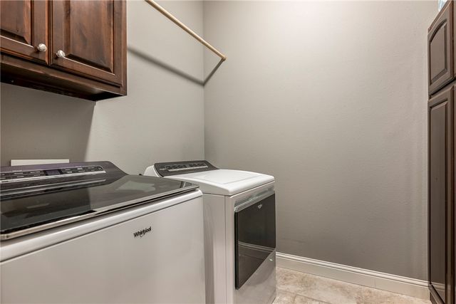 1404 SW Wisteria Avenue, Bentonville, AR 72713