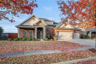 1404 SW Wisteria Avenue, Bentonville, AR 72713