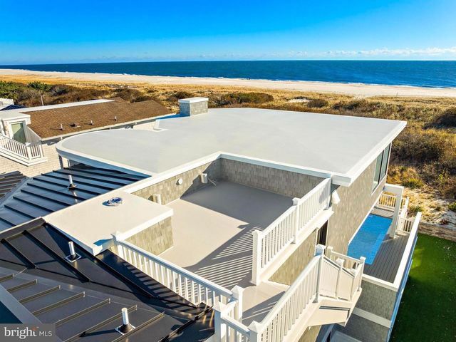 11 E 30TH ST, Barnegat Light, NJ 08006