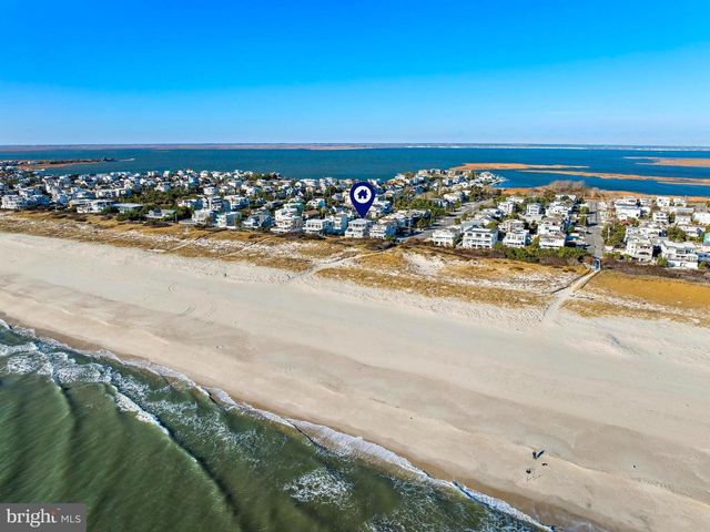11 E 30TH ST, Barnegat Light, NJ 08006