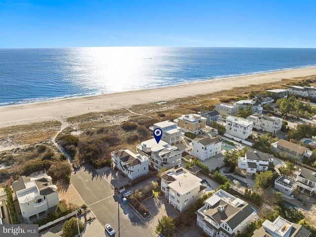 11 E 30TH ST, Barnegat Light, NJ 08006