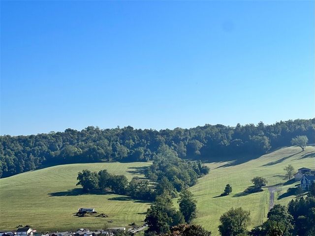 16 Petricca, Smith, PA 15021