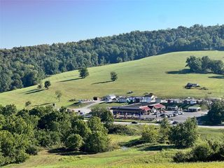 16 Petricca, Smith, PA 15021