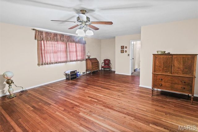 5303 River Aire Drive, Godfrey, IL 62035