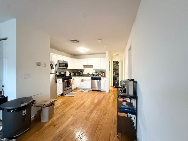 660 Cambridge St 302, Cambridge, MA 02141