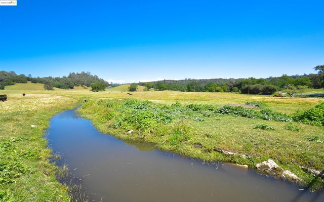 9325 Fraguero, Sonora, CA 95370