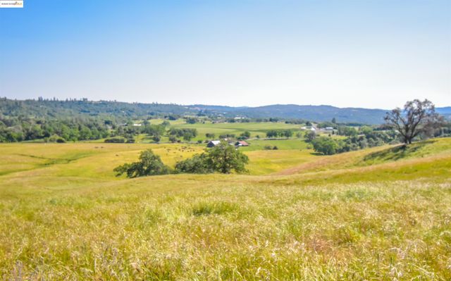 9325 Fraguero, Sonora, CA 95370