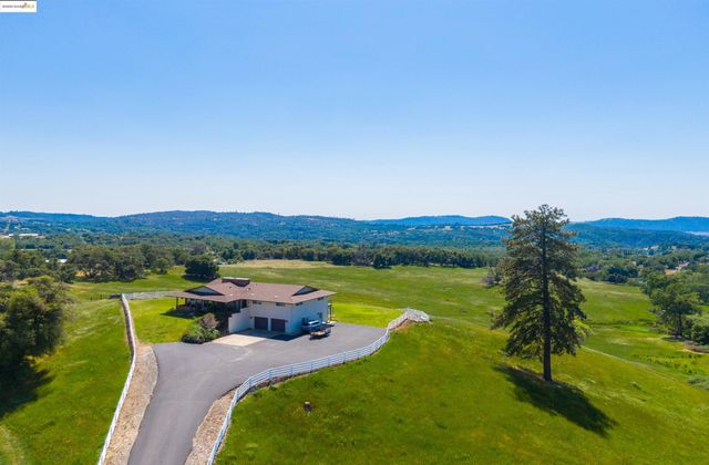 9325 Fraguero, Sonora, CA 95370