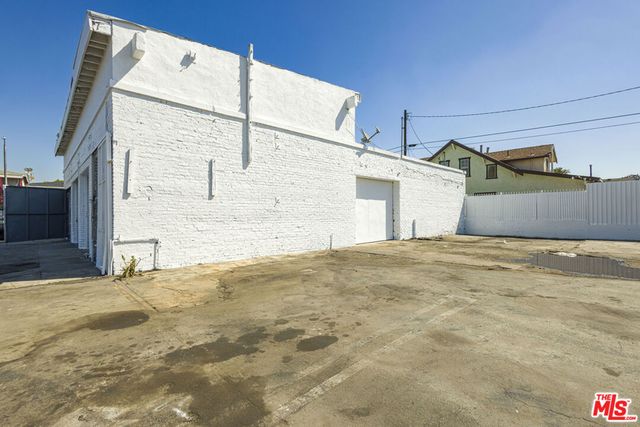 110 E 62nd Street, Los Angeles, CA 90003