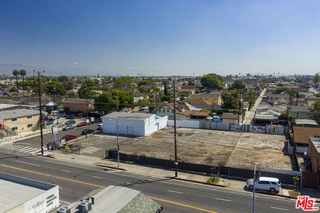 110 E 62nd Street, Los Angeles, CA 90003