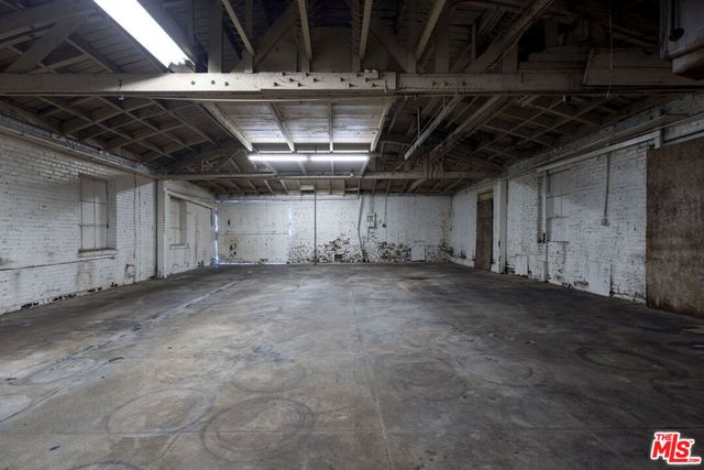 110 E 62nd Street, Los Angeles, CA 90003