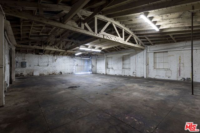 110 E 62nd Street, Los Angeles, CA 90003