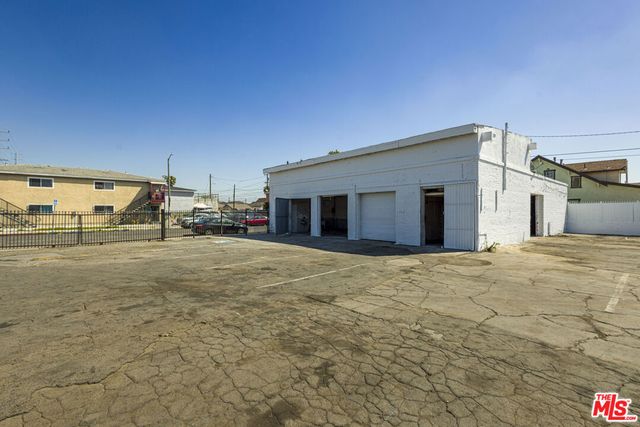 110 E 62nd Street, Los Angeles, CA 90003