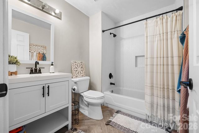 12210 Landing Green Drive, Charlotte, NC 28277