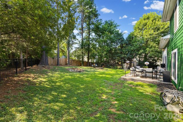 12210 Landing Green Drive, Charlotte, NC 28277