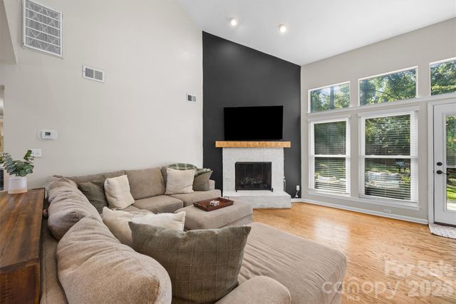 12210 Landing Green Drive, Charlotte, NC 28277