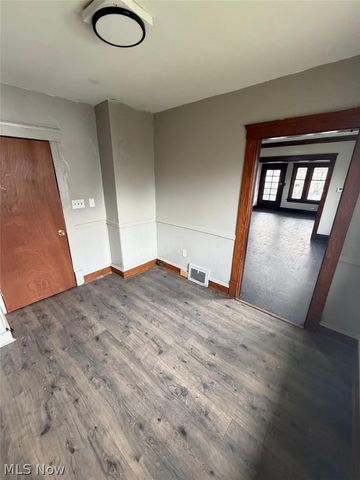 9529 Mount Auburn Avenue UP, Cleveland, OH 44104