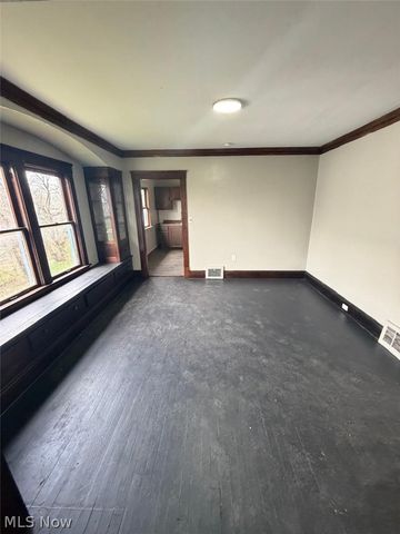 9529 Mount Auburn Avenue UP, Cleveland, OH 44104